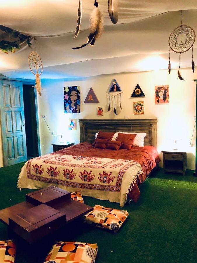 Cosmos Chill - Suite Con Jacuzzi Y Acuario Ambato Esterno foto