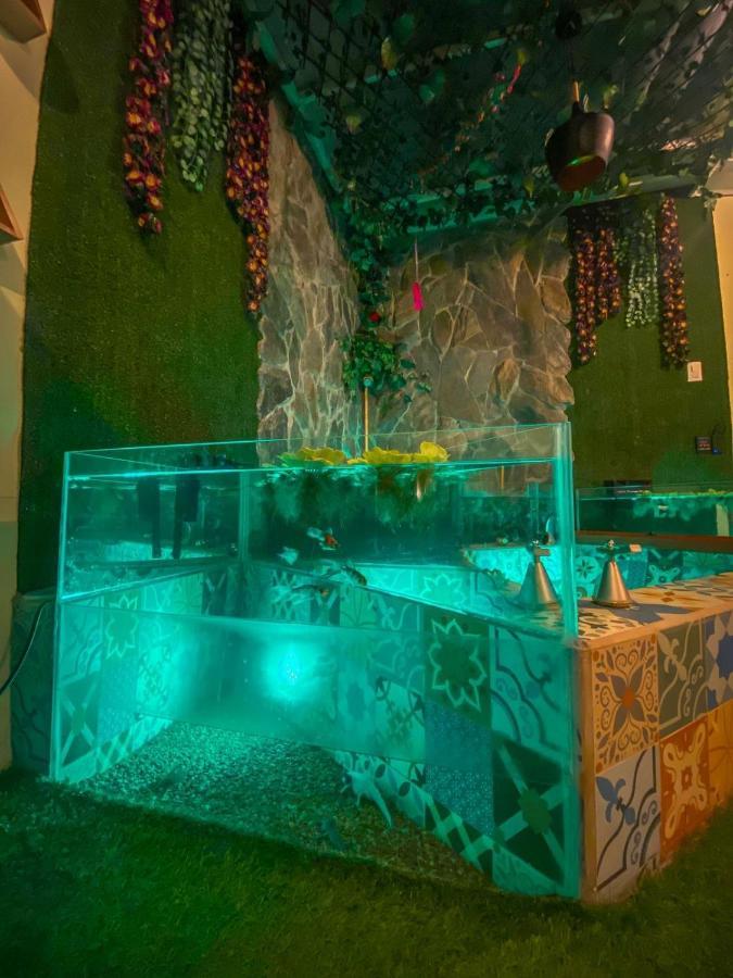 Cosmos Chill - Suite Con Jacuzzi Y Acuario Ambato Esterno foto